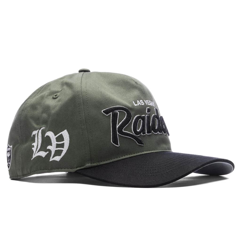 Feature x 47 Brand Chain 47 Hitch RF Las Vegas Raiders