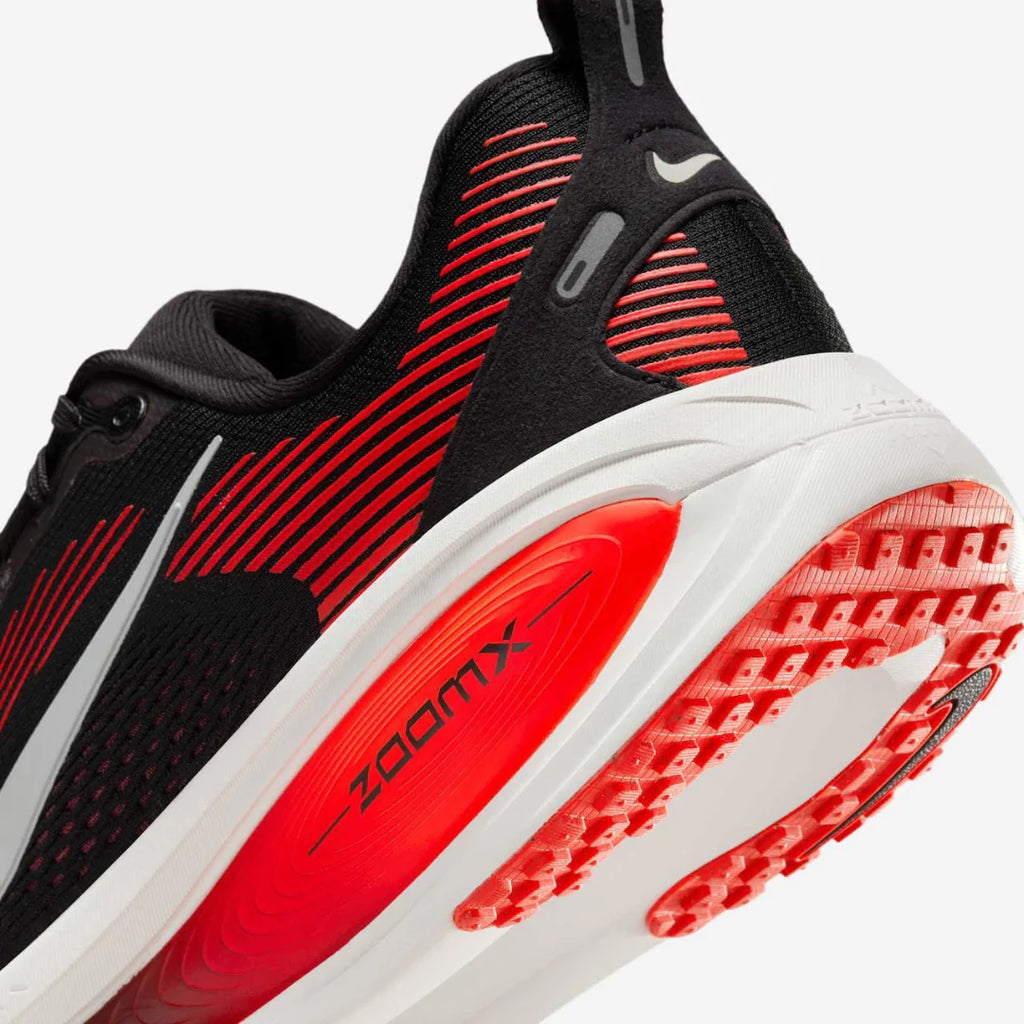 Nike Vomero 18 Preto Vermelho