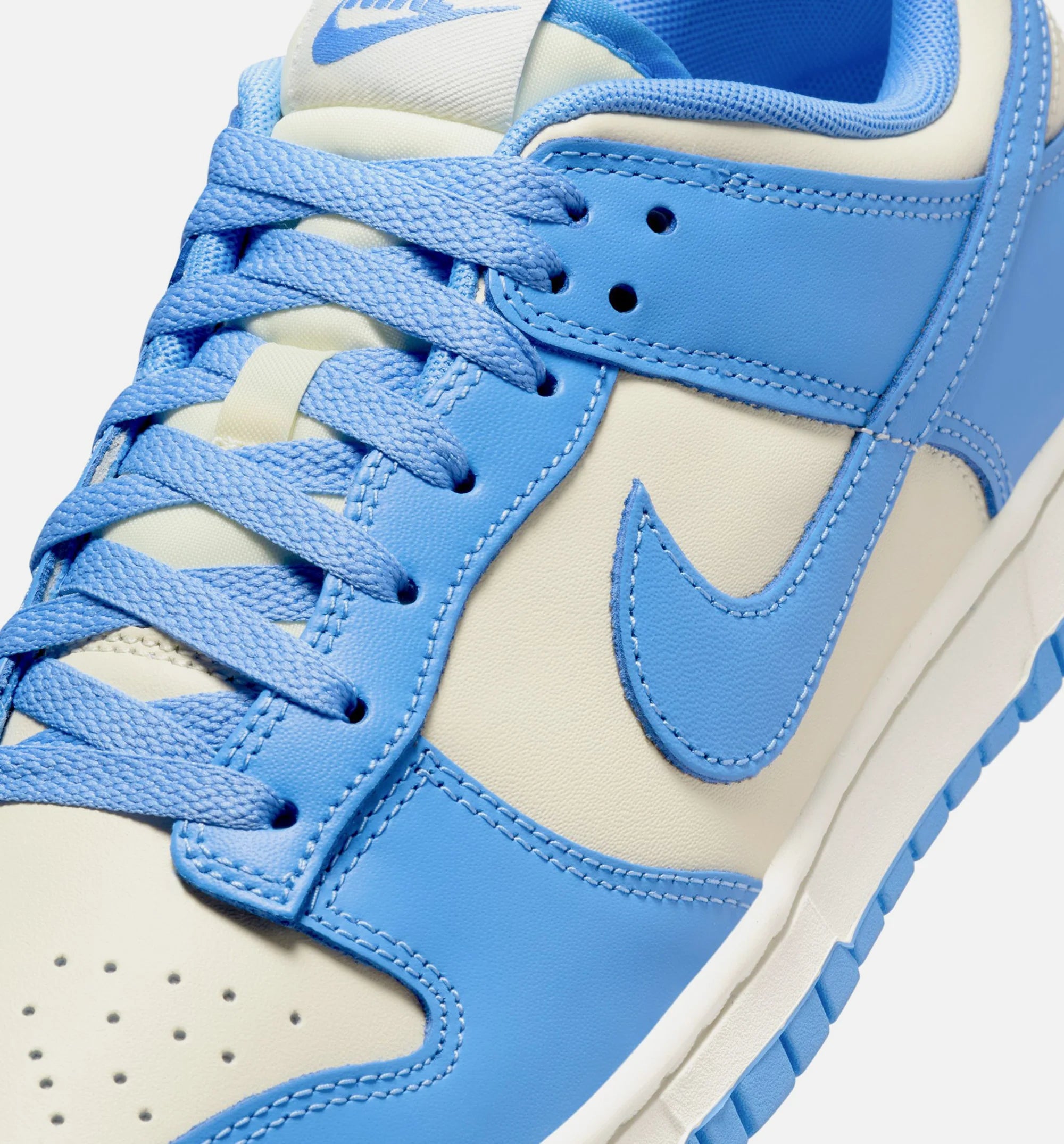 Dunk Low Retro Mens Lifestyle Shoe Coconut Milk Gym Red Sail University Blue