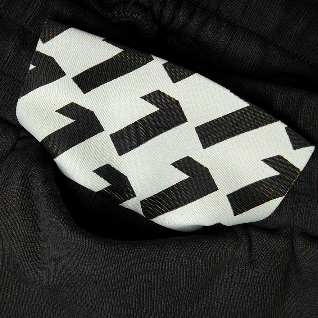 Fasting For Faster Short Vintage Black
