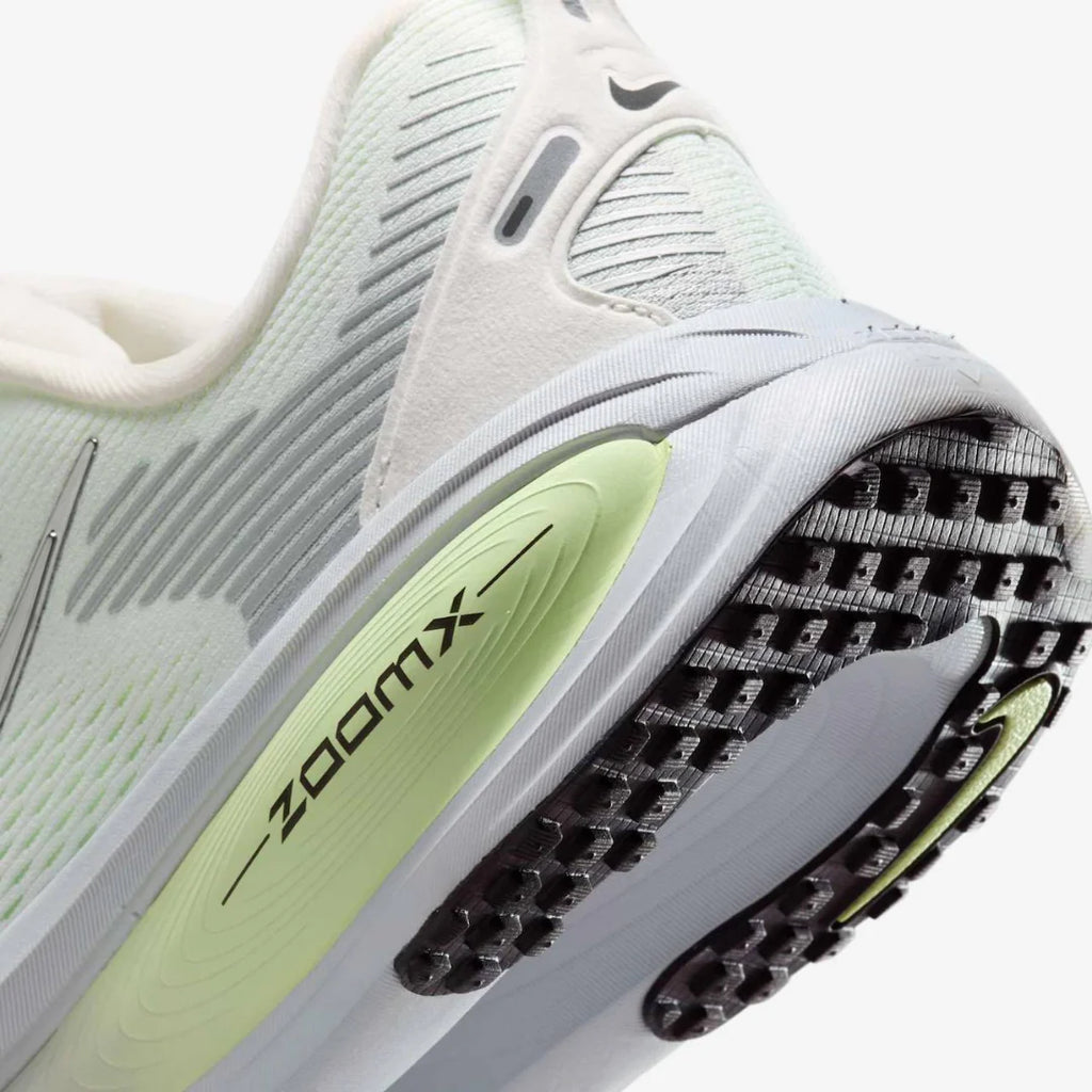 Nike Vomero 18 Verde Claro Branco