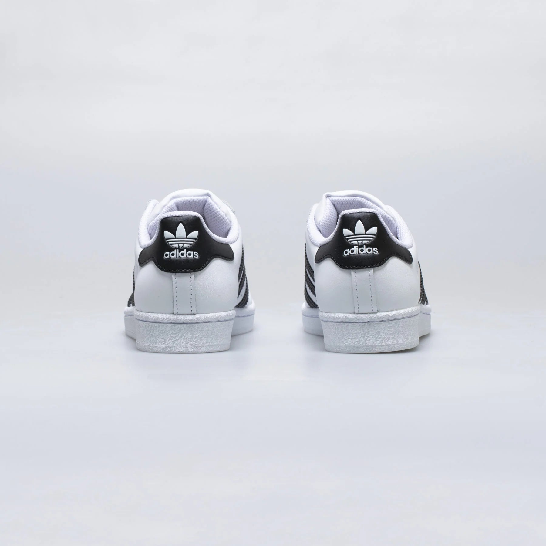 Superstar Grade School Lifestyle Shoe White Black