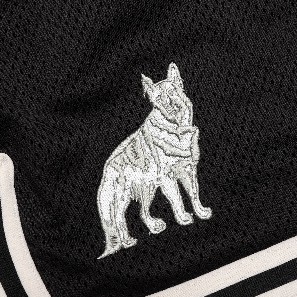 Market International Game Shorts Black