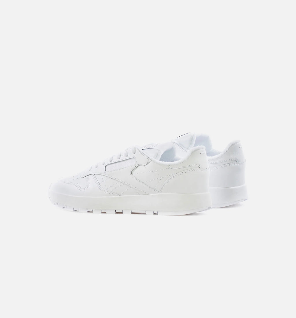 Maison Margiela Classic Leather Tabi Mens Lifestyle Shoe White