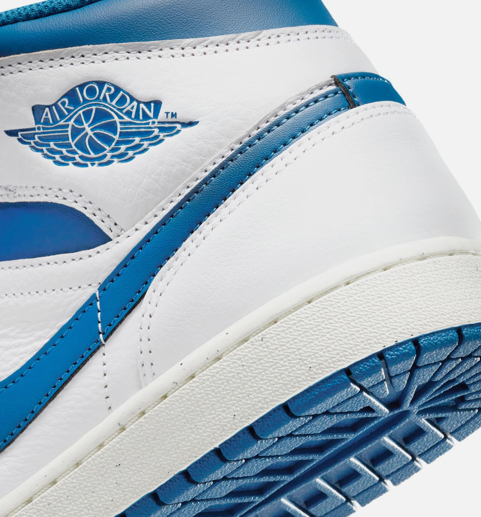 Air Jordan 1 Mid SE Industrial Blue Mens Lifestyle Shoe White Industrial Blue Sail