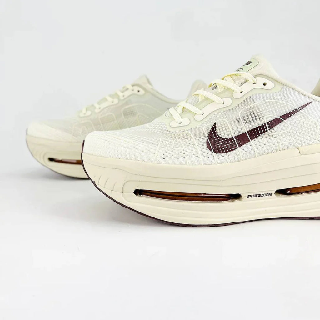Nike Vomero Premium Bege Marrom