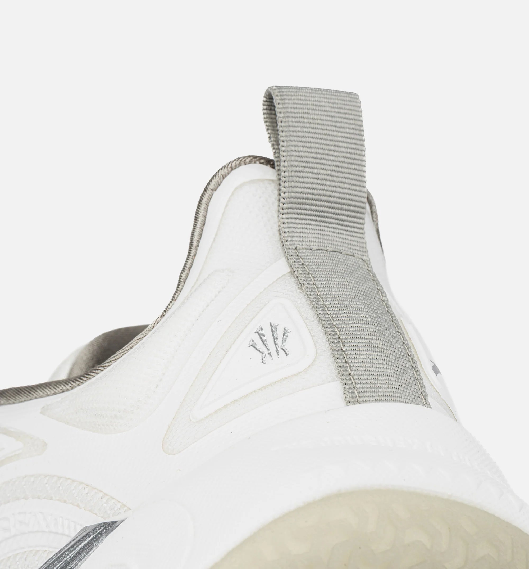 Kai 1 Yang Mens Basketball Shoe White Grey