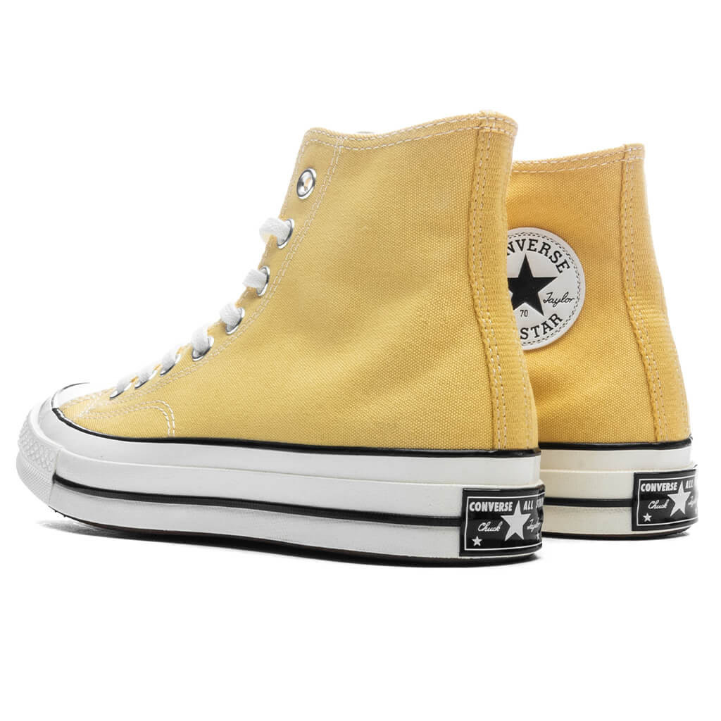 Chuck 70 HI Bananas Egret Black
