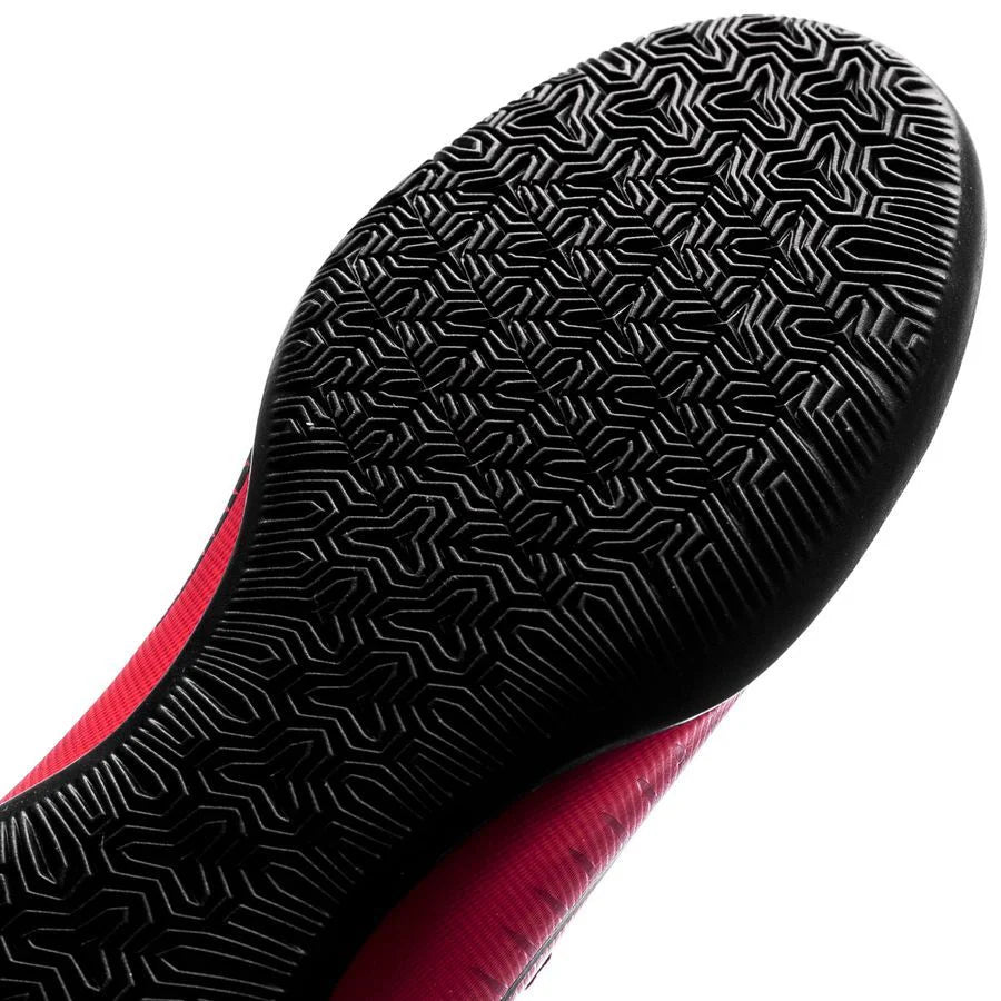Kids Nike MercurialX Victory VI Dynamic Fit IC Indoor Competition Football Boot Red Black Crimson