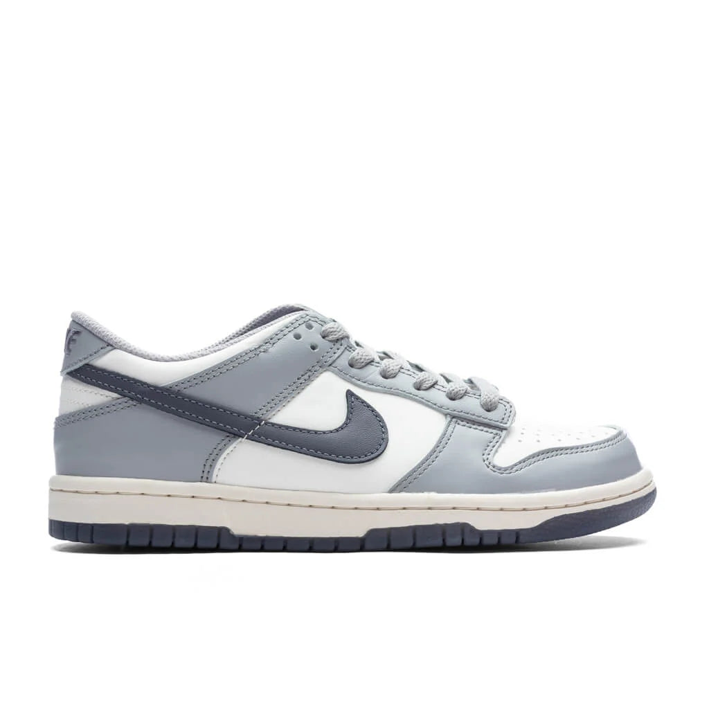 Dunk Low GS Summit White Light Carbon Wolf Grey