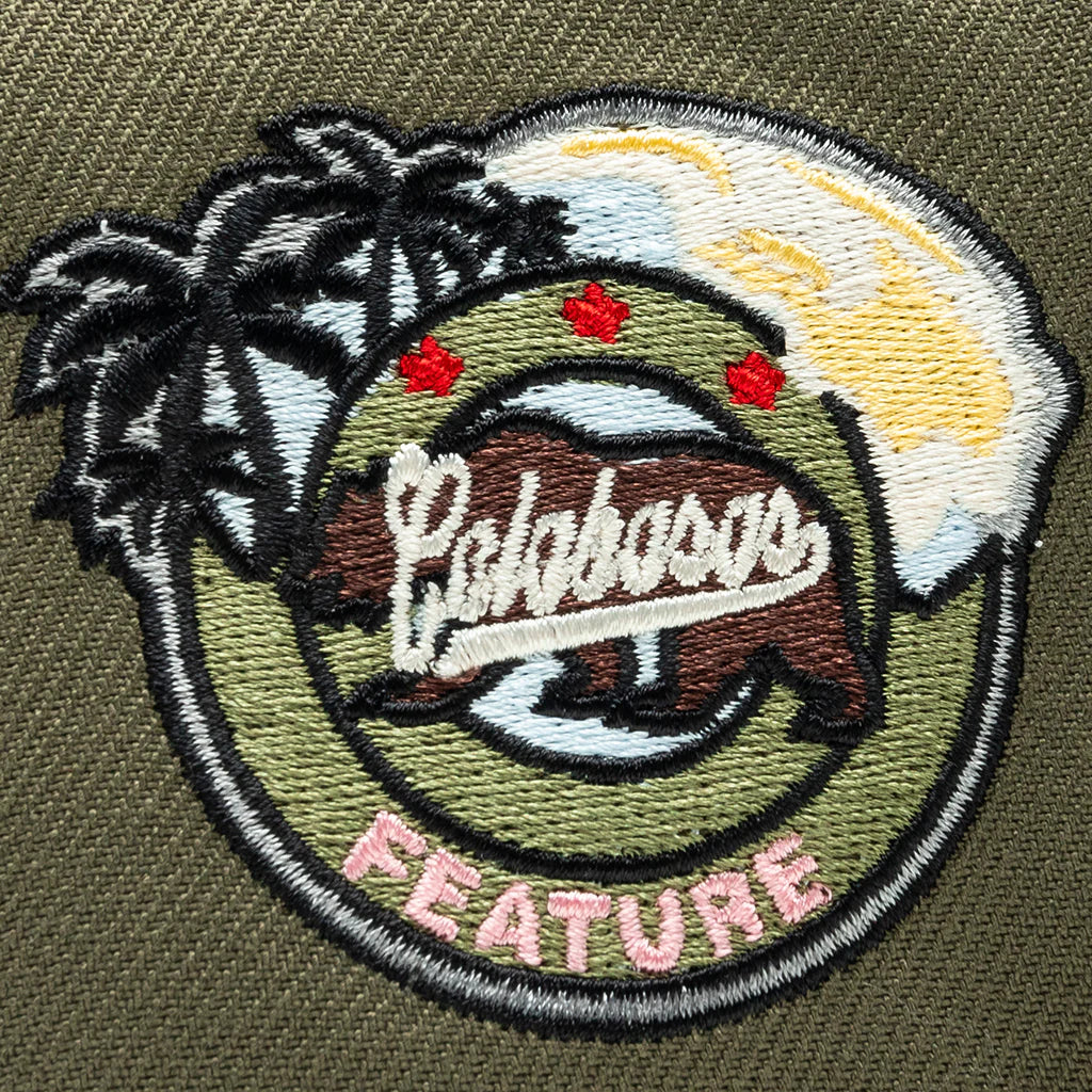 Feature x New Era 59FIFTY Fitted Old English F Calabasas New Olive Vegas Gold