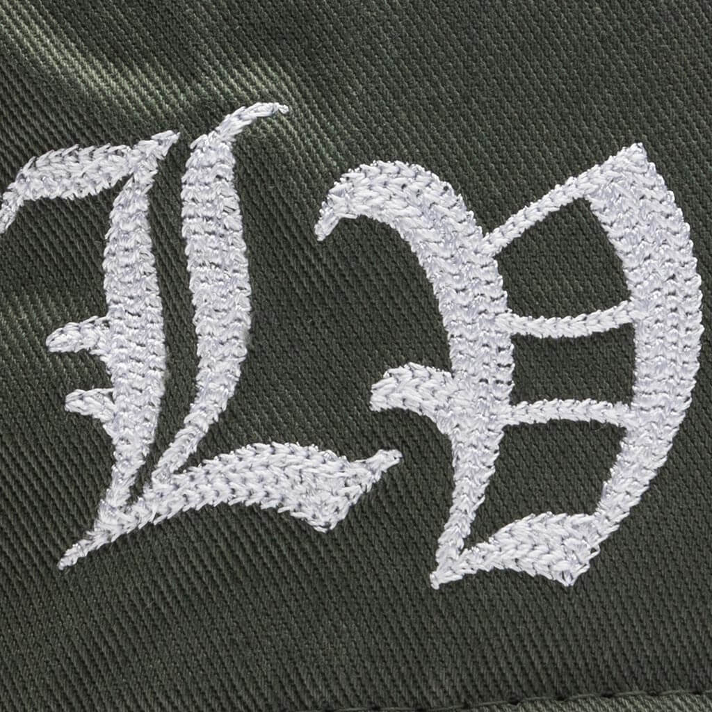 Feature x 47 Brand Chain 47 Hitch RF Las Vegas Raiders