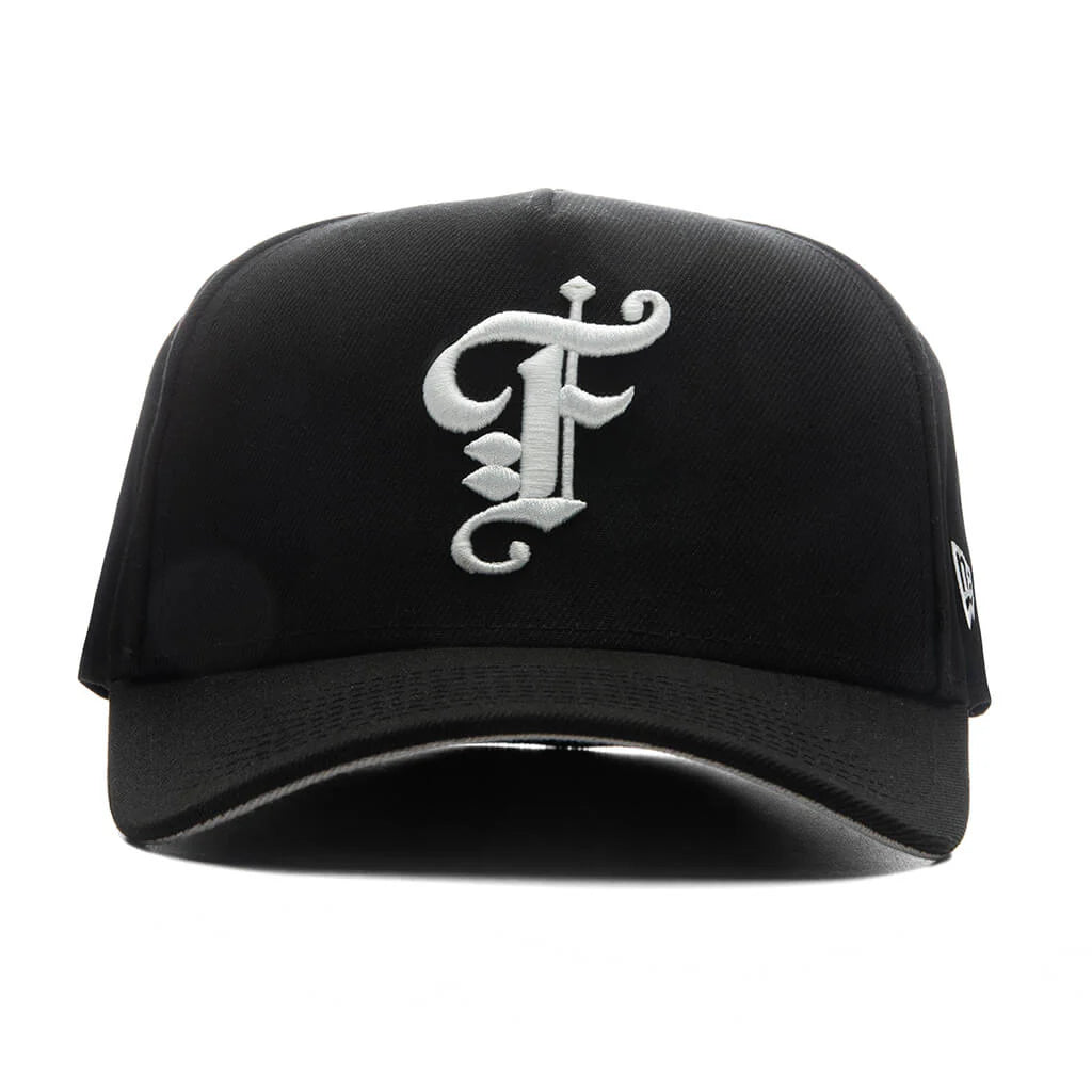FEATURE x New Era 59FORTY Curved A Frame Old English F Black