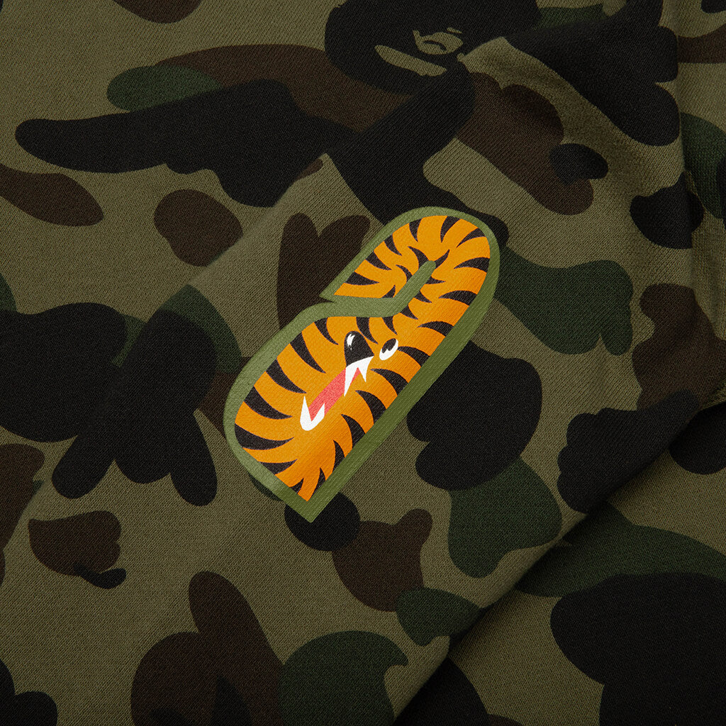 1st Camo Shark Crewneck Sweatshirt Green