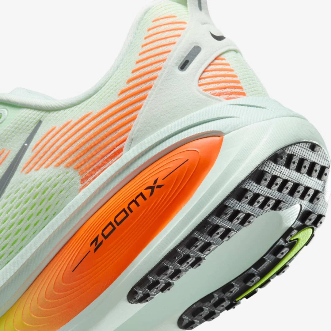 Nike Vomero 18 Verde Laranja