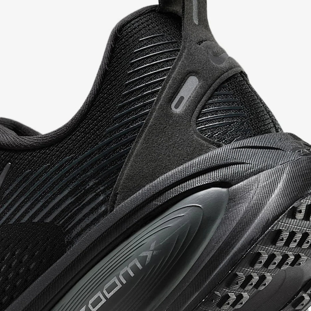 Nike Vomero 18 Preto