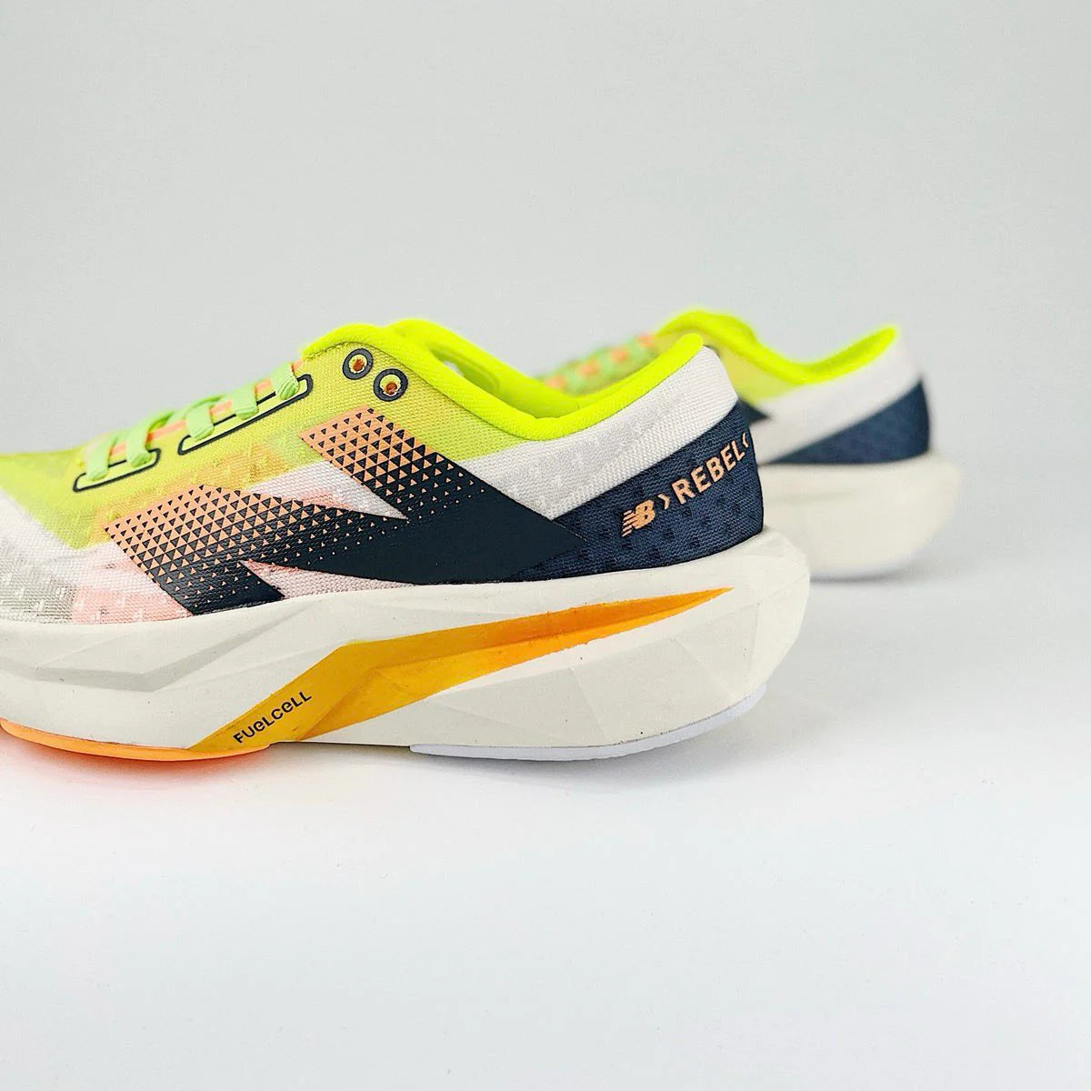 New Balance FuelCell Rebel V4 Collor