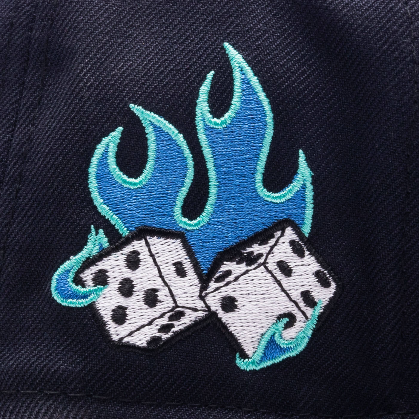 Feature x New Era Flaming Dice 59FIFTY Fitted Atlanta Braves
