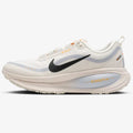 Nike Vomero 18 GORE TEX Bege Cinza