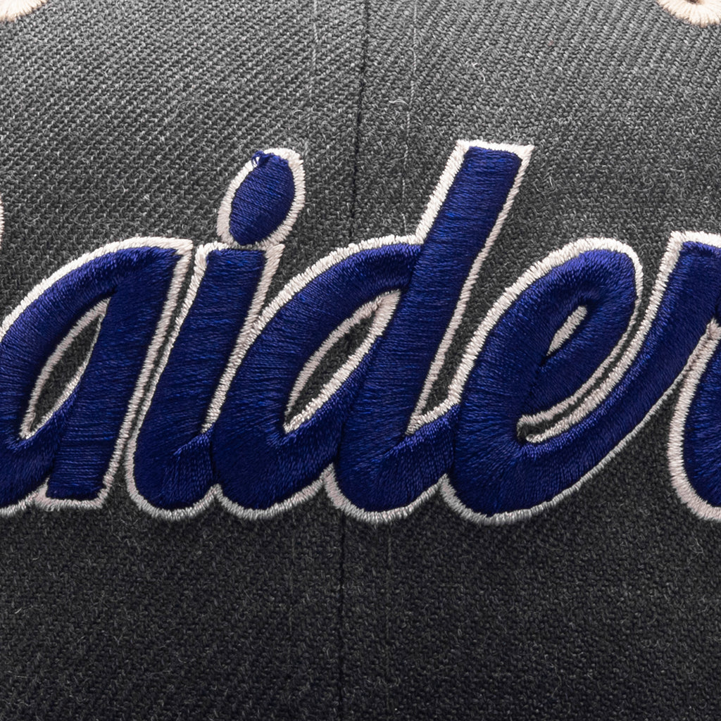 Feature x New Era 59FIFTY Fitted Las Vegas Raiders Heather Graphite Dark Royal
