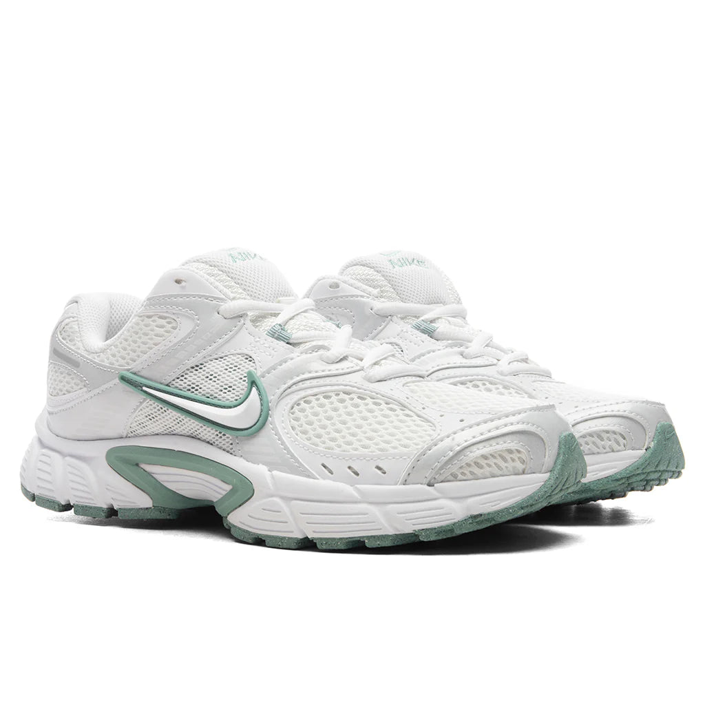 Womens V5 RNR Summit White White Vast Grey Cannon