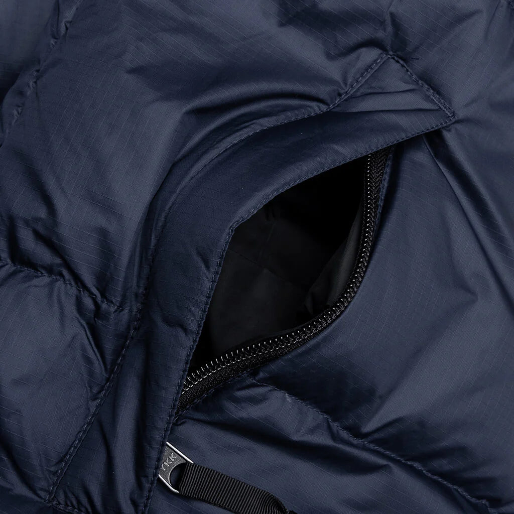 1996 Retro Nuptse Vest Summit Navy Black