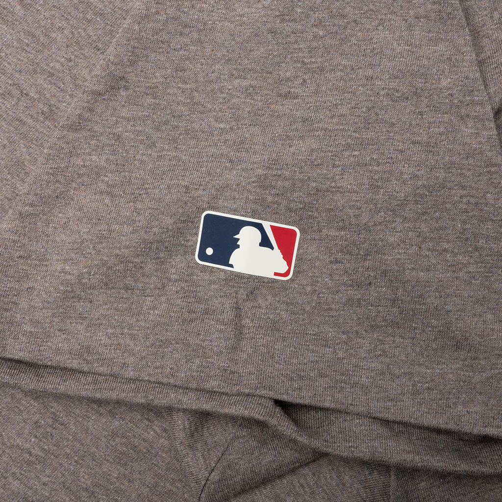 Fear of God Essentials x MLB Yankees 90s Tee Homestead Heather