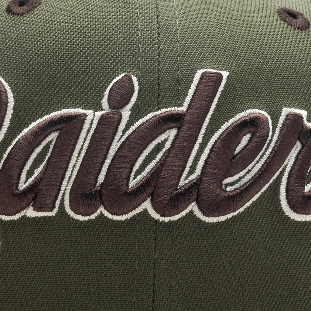 Feature x New Era 59FIFTY Fitted Las Vegas Raiders New Olive Stone