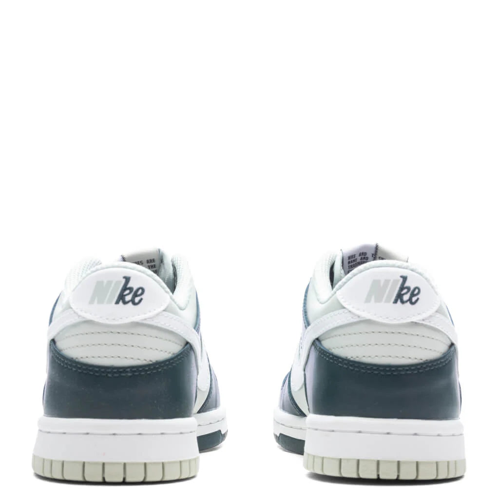 Dunk Low GS Deep Jungle White Light Silver