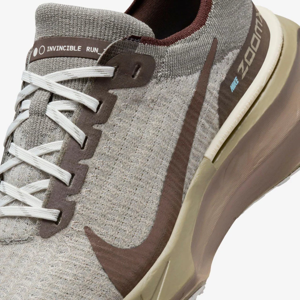 Nike Invincible Run 3 Marrom