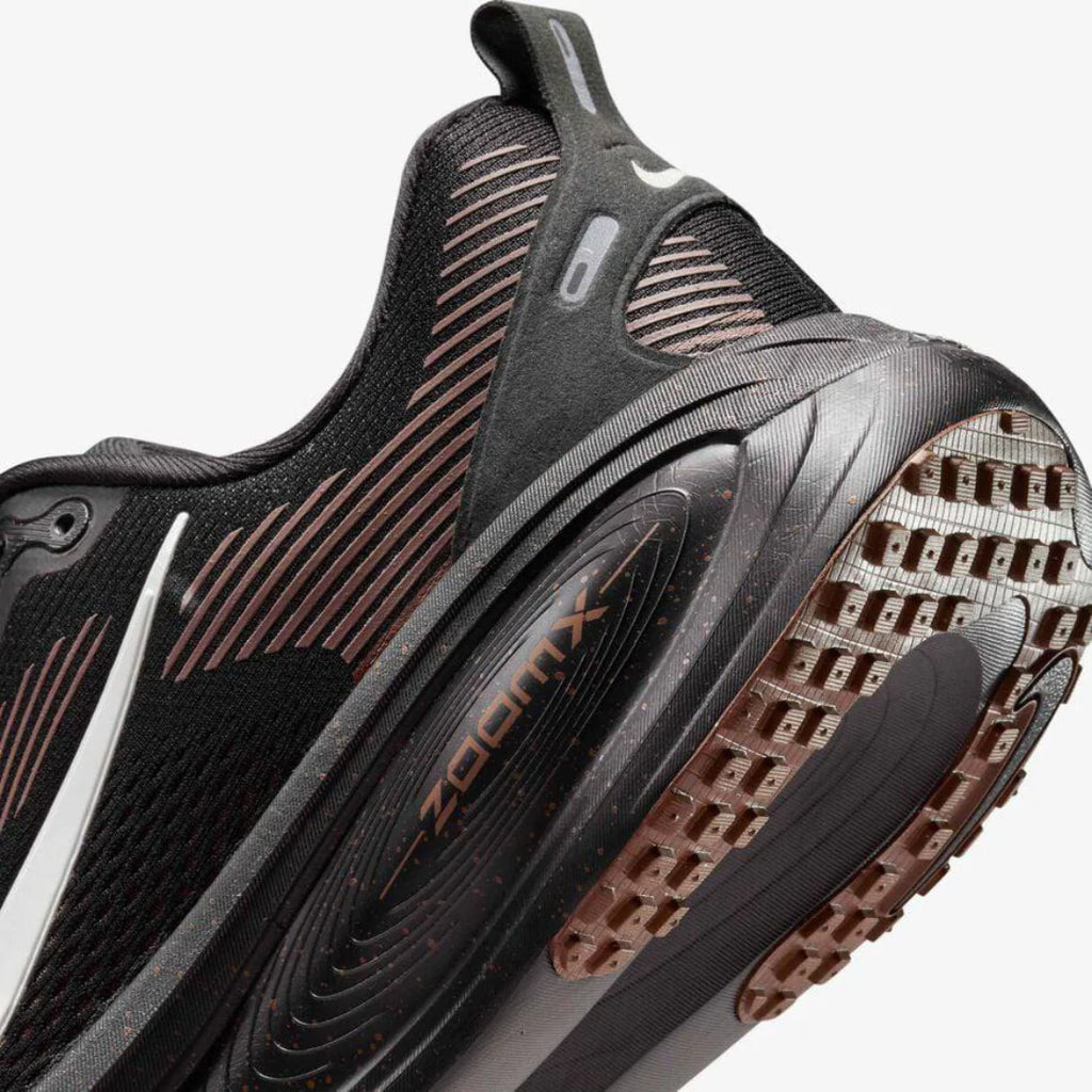 Nike Vomero 18 Preto Marrom