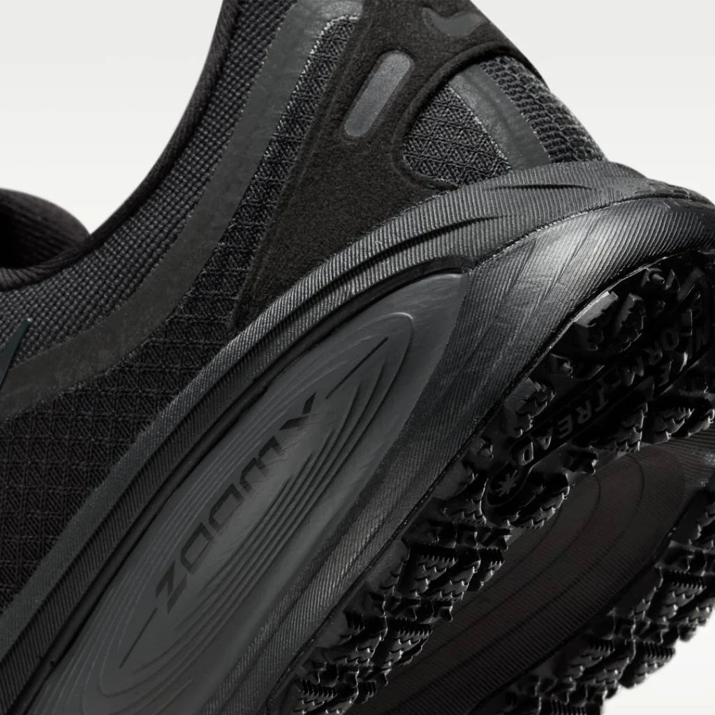 Nike Vomero 18 GORE TEX Preto