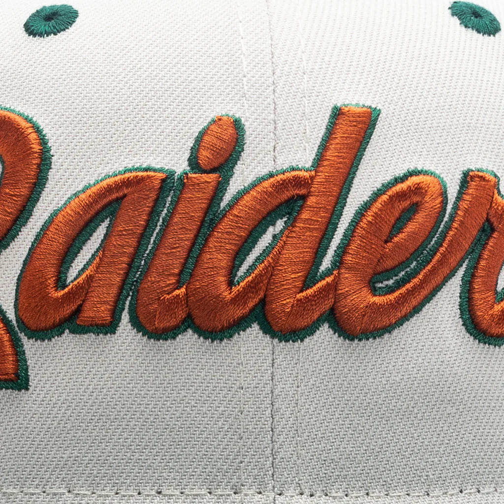 Feature x New Era 59FIFTY Fitted Las Vegas Raiders Stone Emerald Green