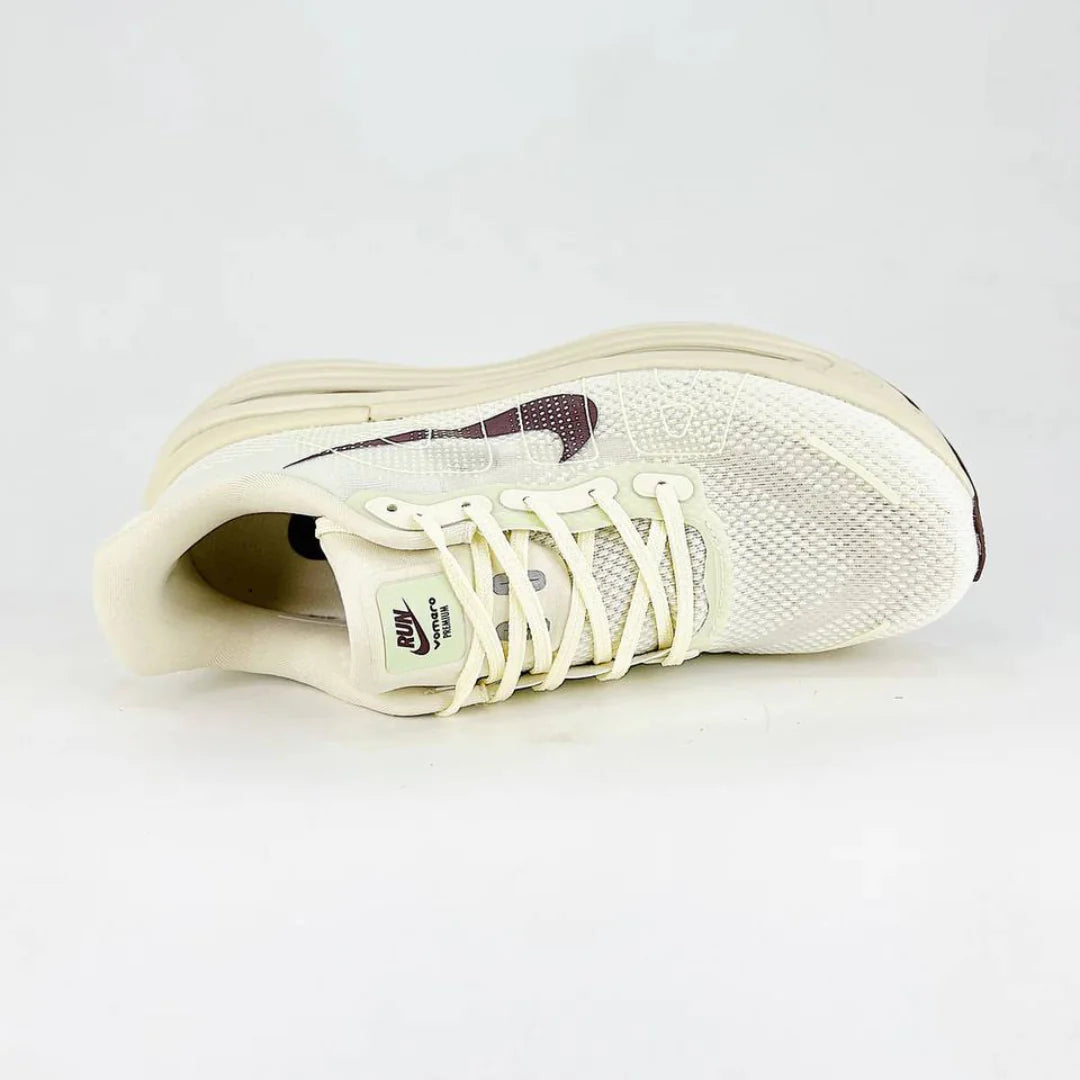 Nike Vomero Premium Bege Marrom