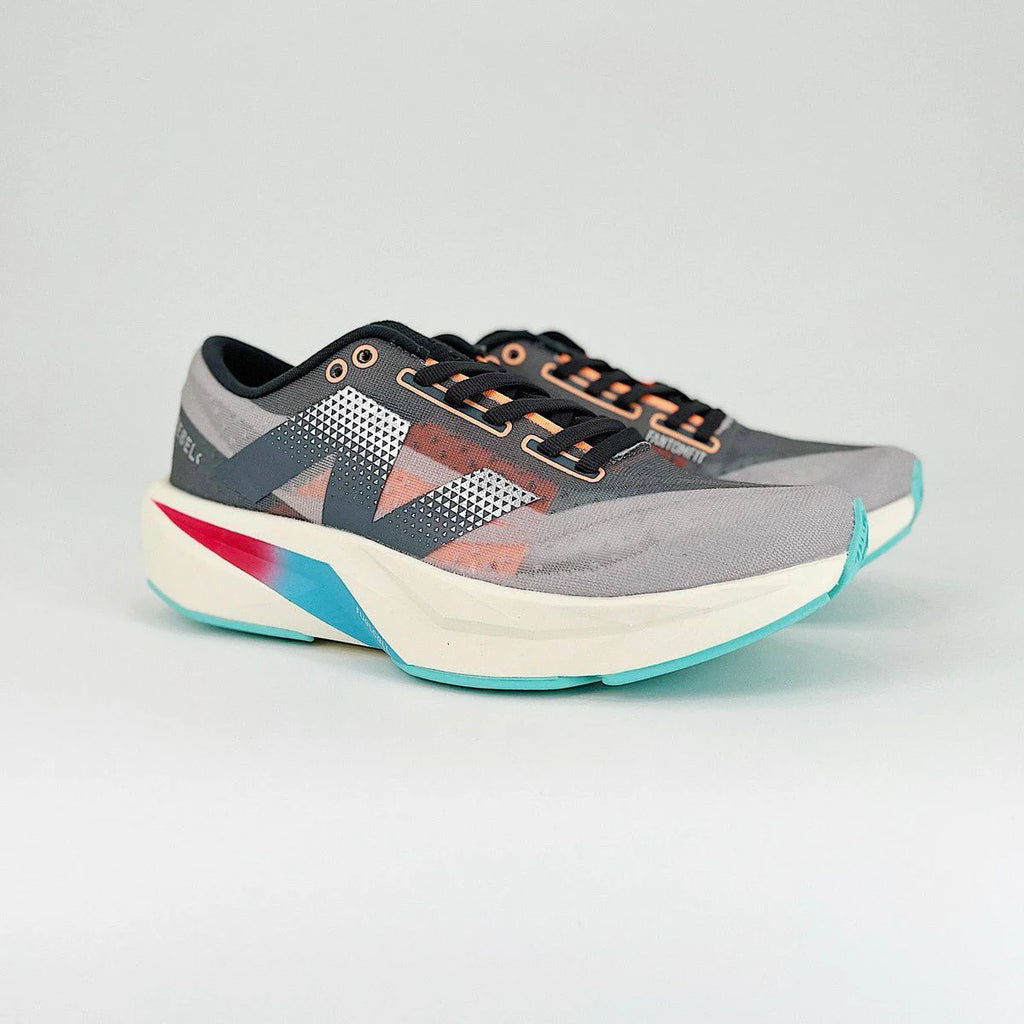 New Balance FuelCell Rebel V4 Collor bluerose