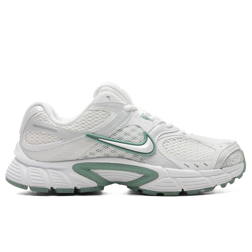 Womens V5 RNR Summit White White Vast Grey Cannon
