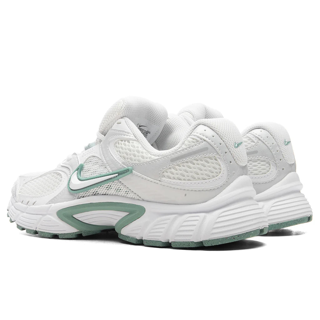 Womens V5 RNR Summit White White Vast Grey Cannon