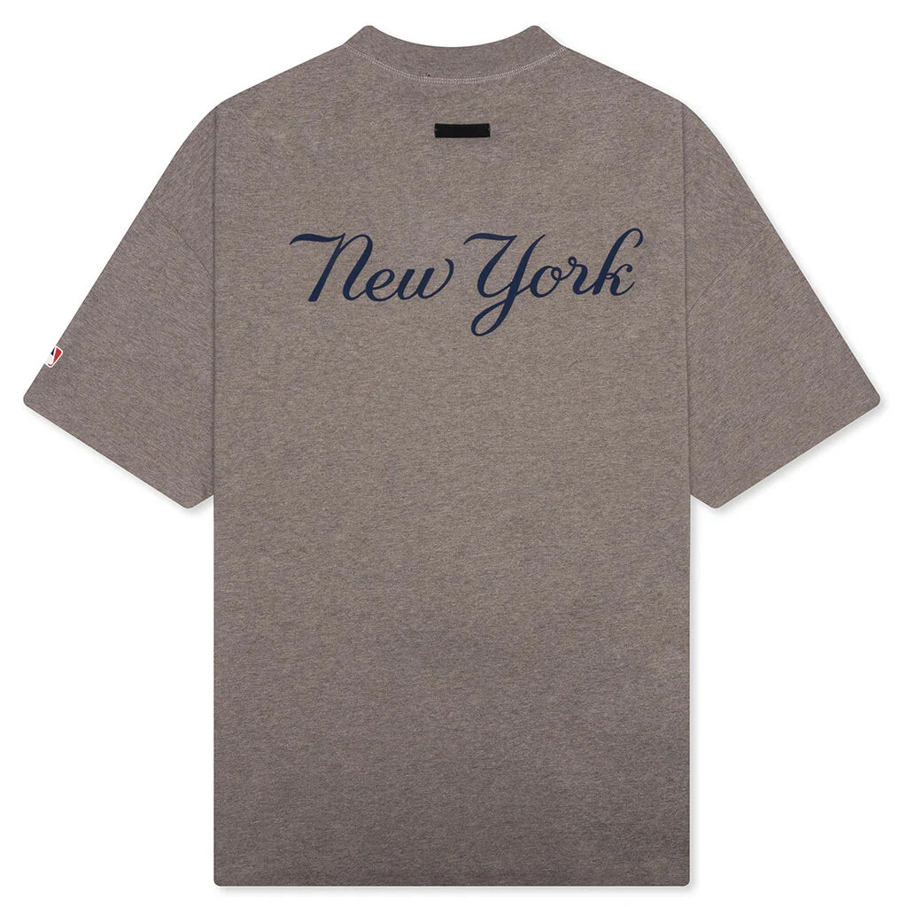 Fear of God Essentials x MLB Yankees 90s Tee Homestead Heather