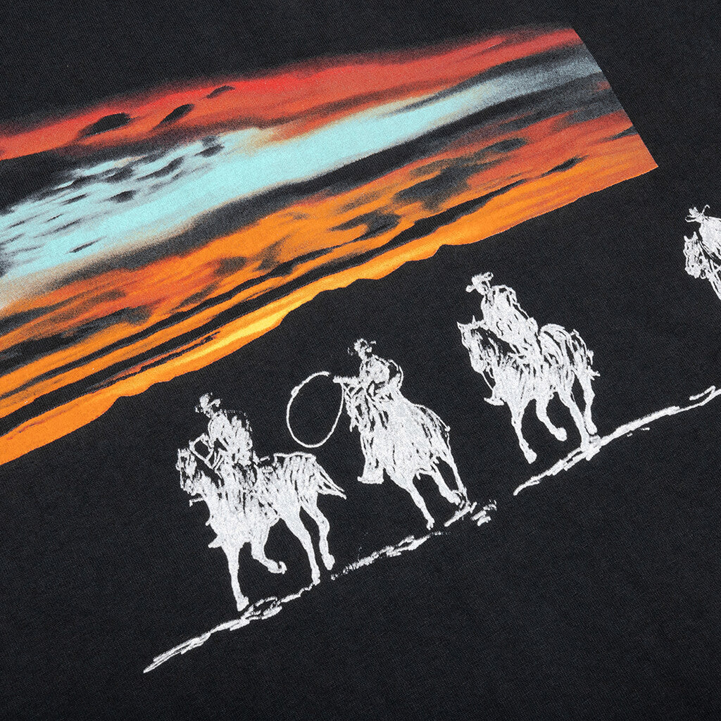 Statues Making Sound Tee Washed Black