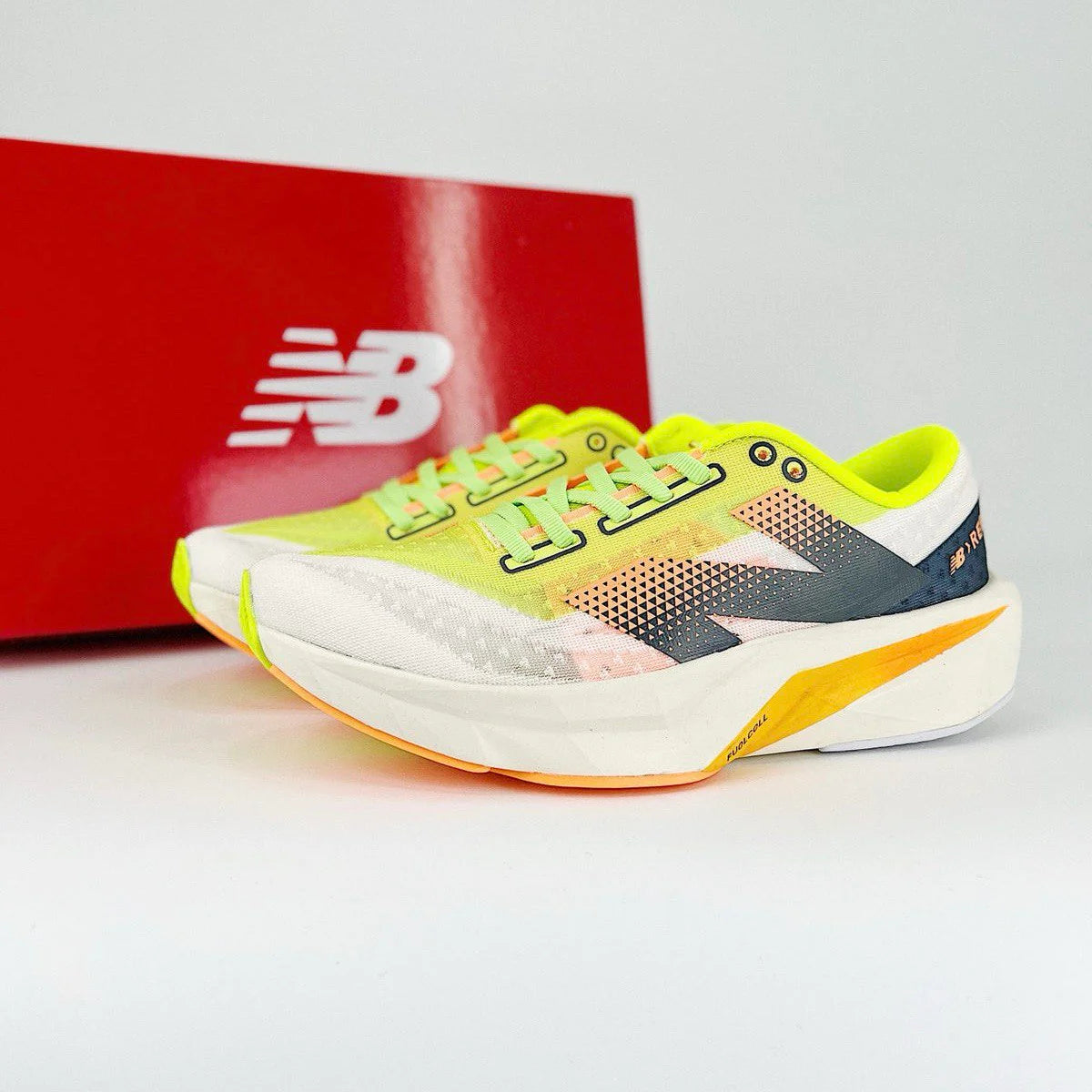 New Balance FuelCell Rebel V4 Collor