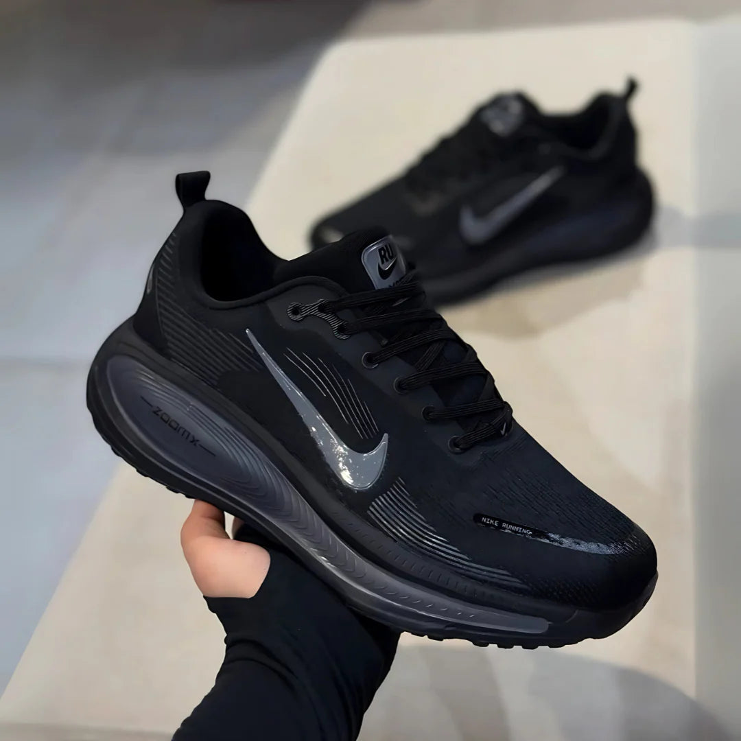 Nike Vomero 18 Preto