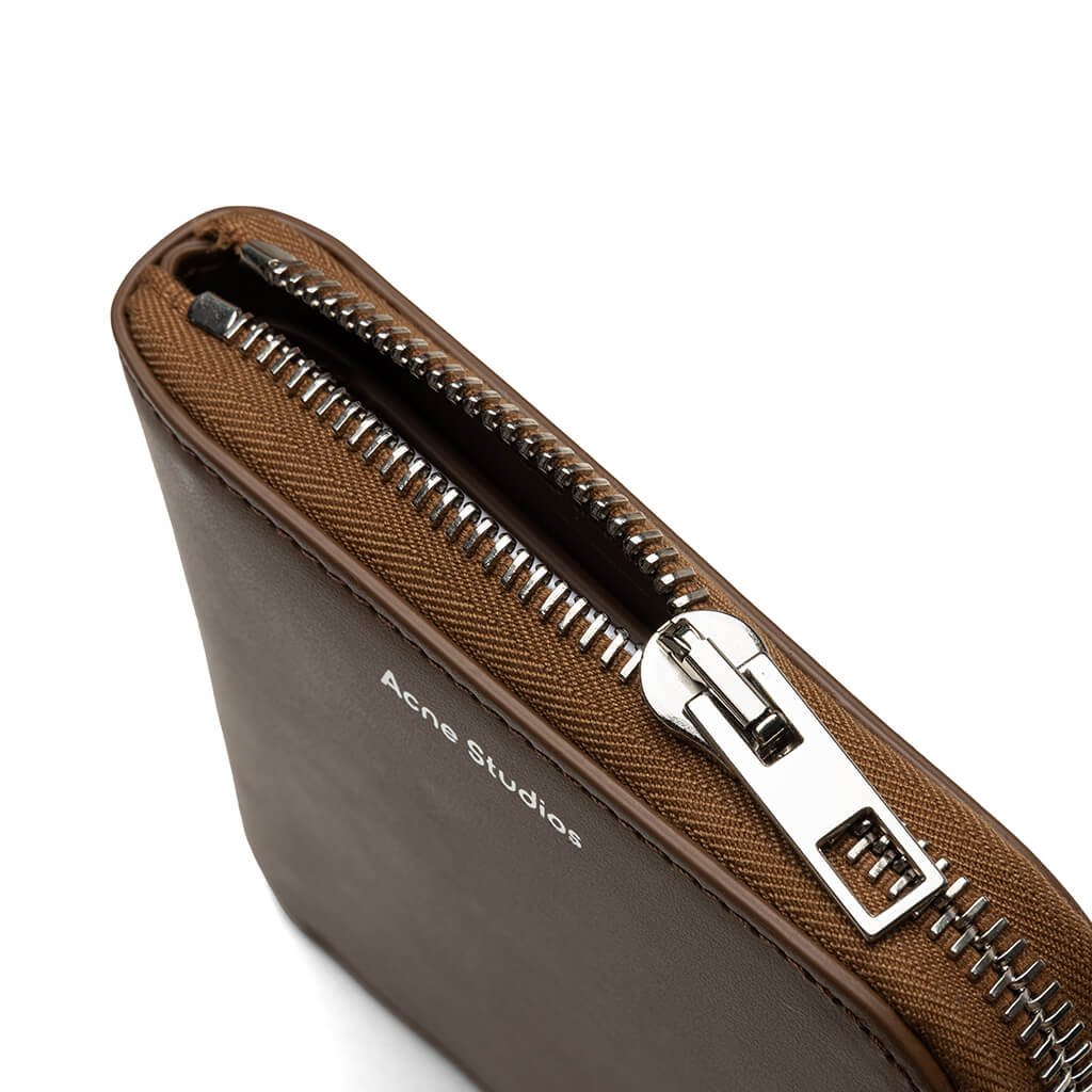 Zipped Wallet Camel Brown