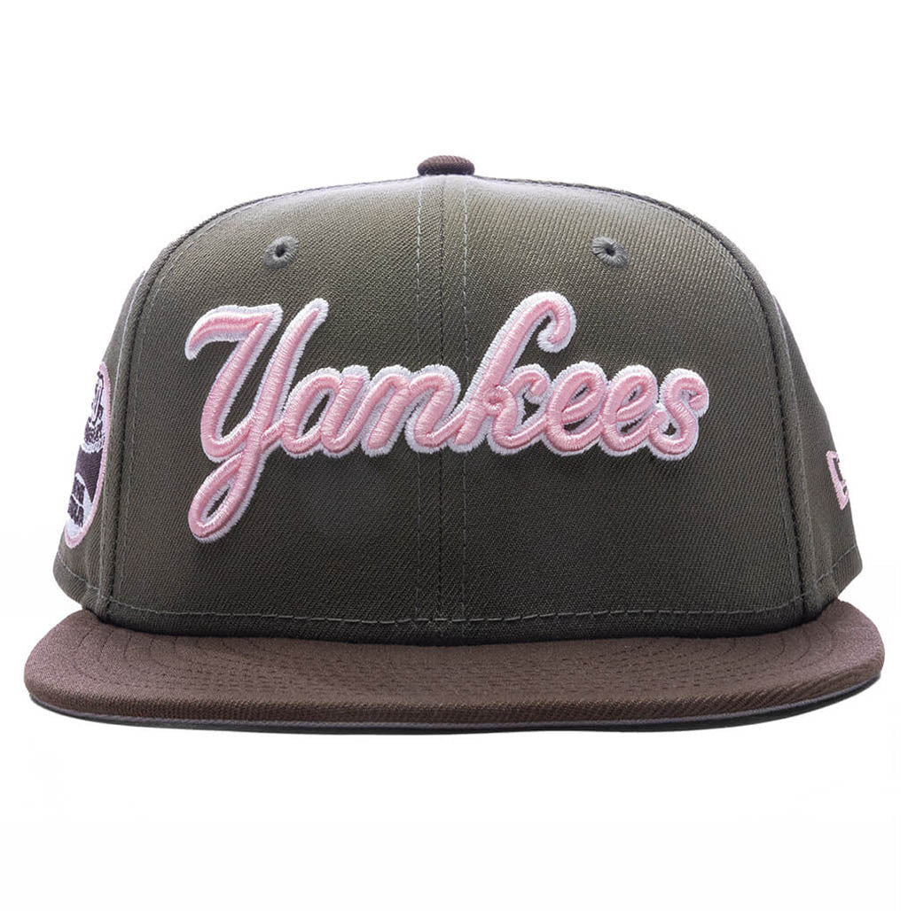 FEATURE x New Era 59FIFTY Fitted NY Yankees 50th Anniversary Olive Walnut