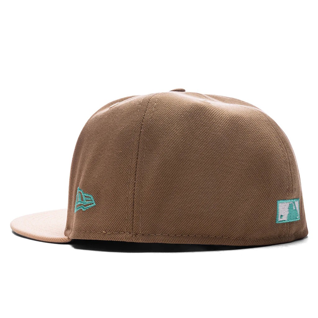 FEATURE x New Era 59FIFTY Fitted NY Yankees 100th Anniversary Khaki Pecan