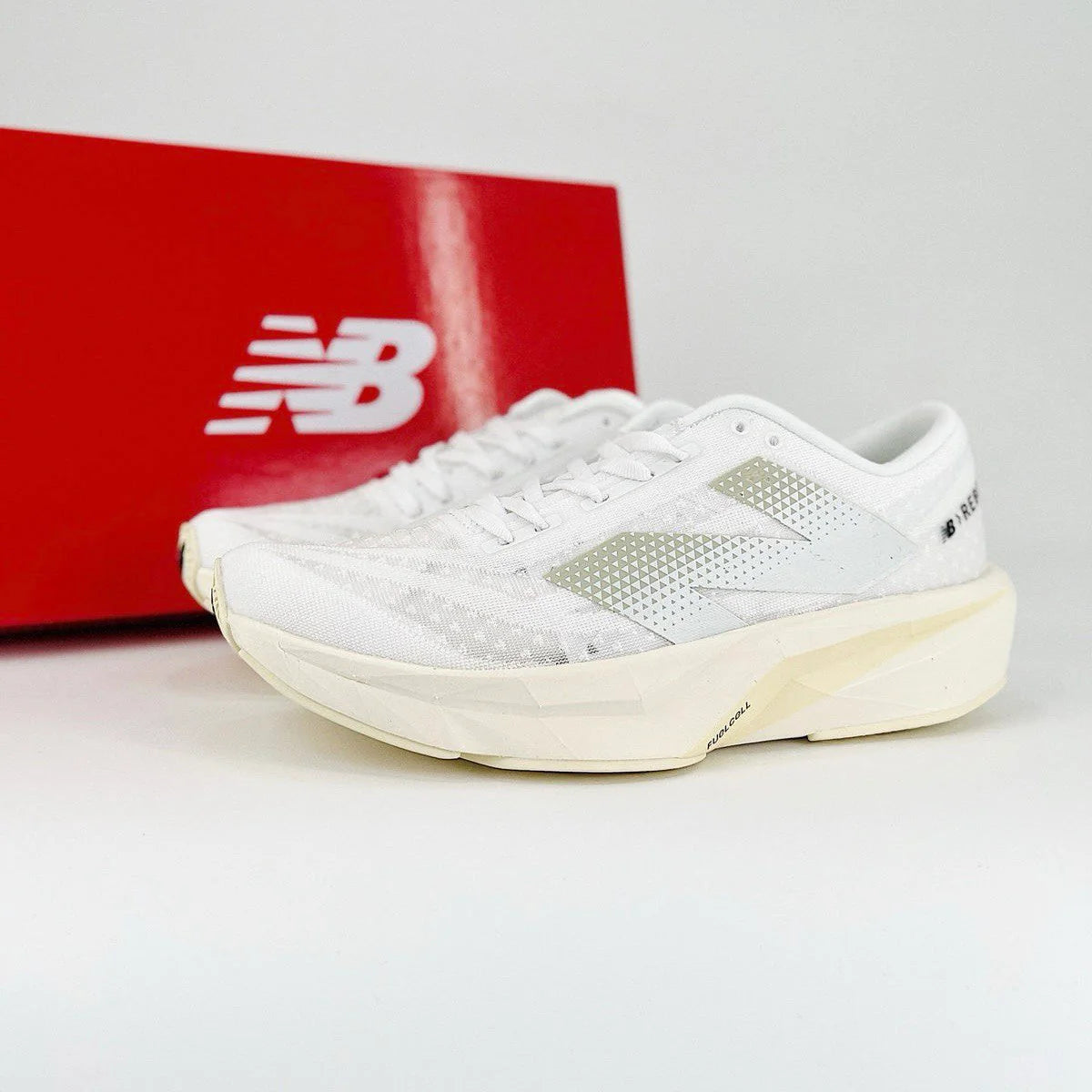 New Balance FuelCell Rebel V4 Branco White